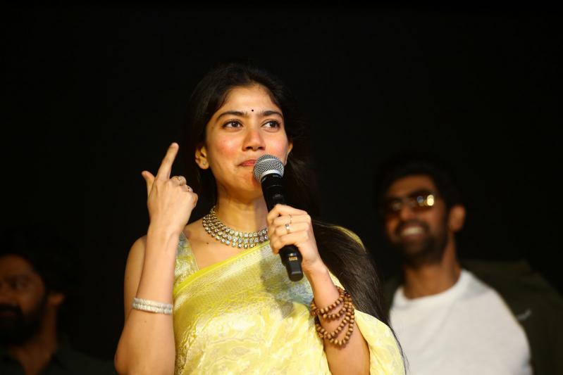 sai-pallavi-stills-6.jpg