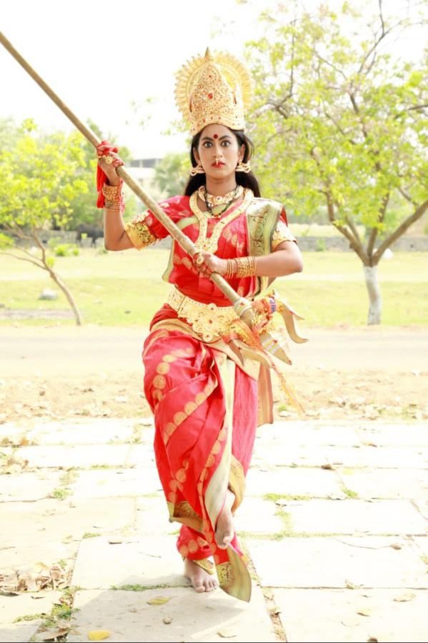 sakshi-stills-2.jpg