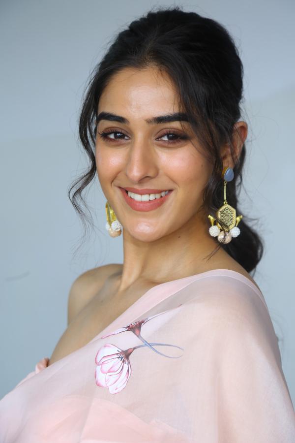 sakshi-vaidya-interview-3.jpg