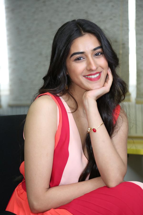 sakshi-vaidya-stills-4.jpg