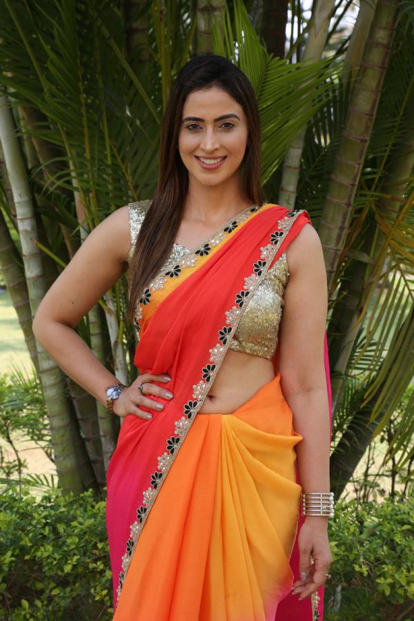 samaira-sandhu-stills-4.jpg