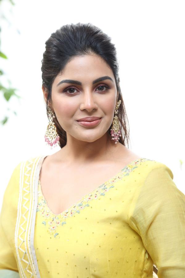 Samyuktha Menon Photos