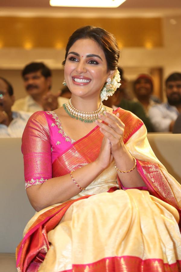 samyuktha-menon-stills-2-5.jpg