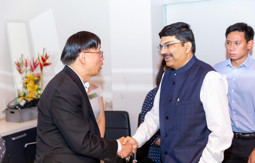 san-francisco-new-consul-general-srikar-reddy-at-community-reception-20.jpg
