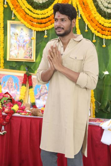 sandeep-kishan-30th-film-opening-16.jpg