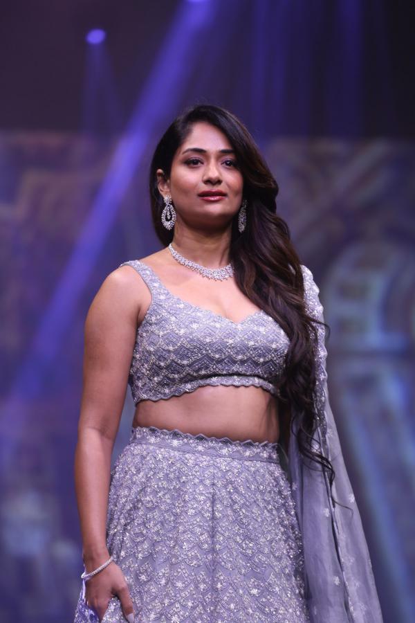 sandhya-raju-stills-2-5.jpg