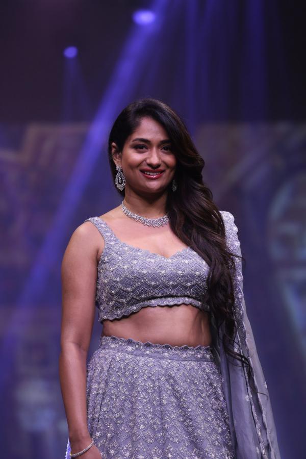 sandhya-raju-stills-2-7.jpg
