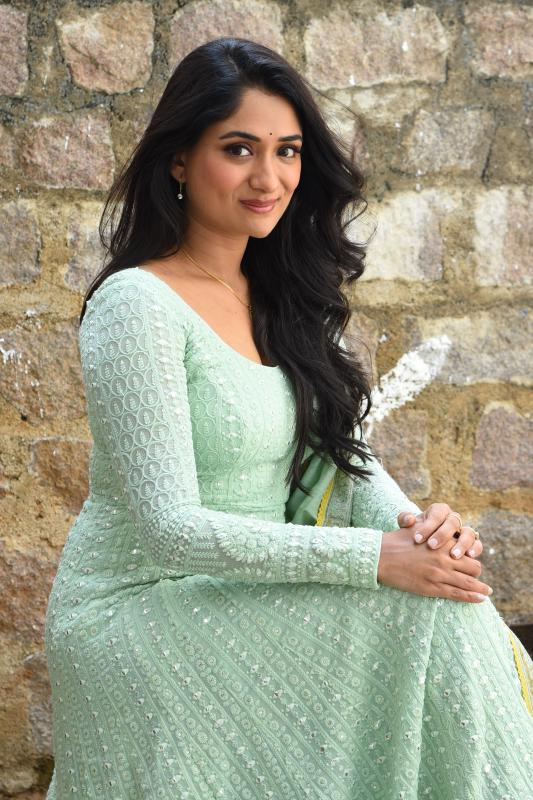 sandhya-raju-stills-4.jpg