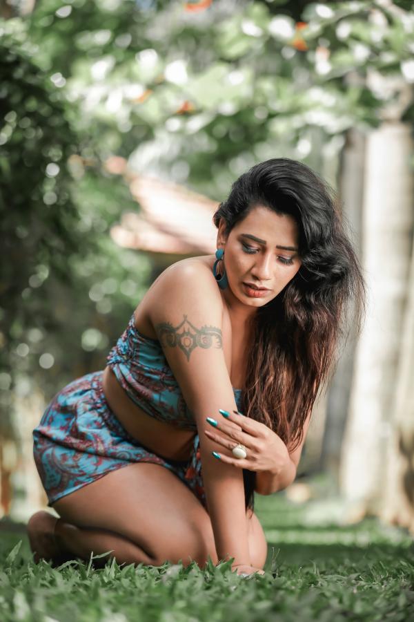 sanjana-naidu-stills-16.jpg
