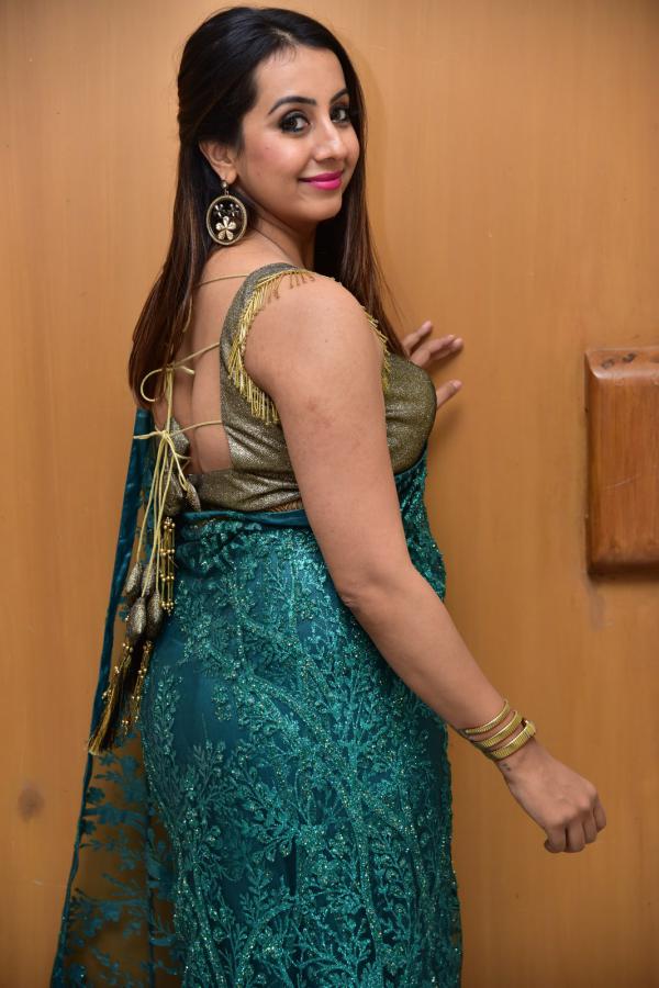 Sanjjanaa Galrani Stills