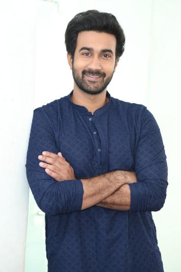 santosh-shoban-stills-3-3.jpg