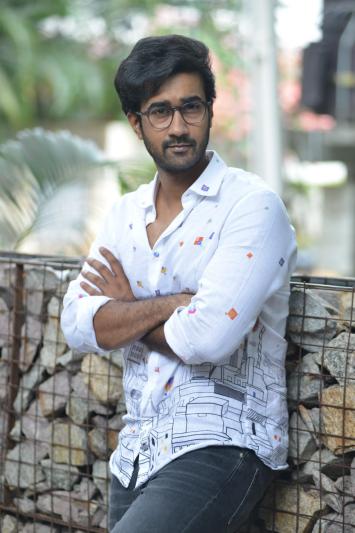 santosh-shoban-stills-5.jpg