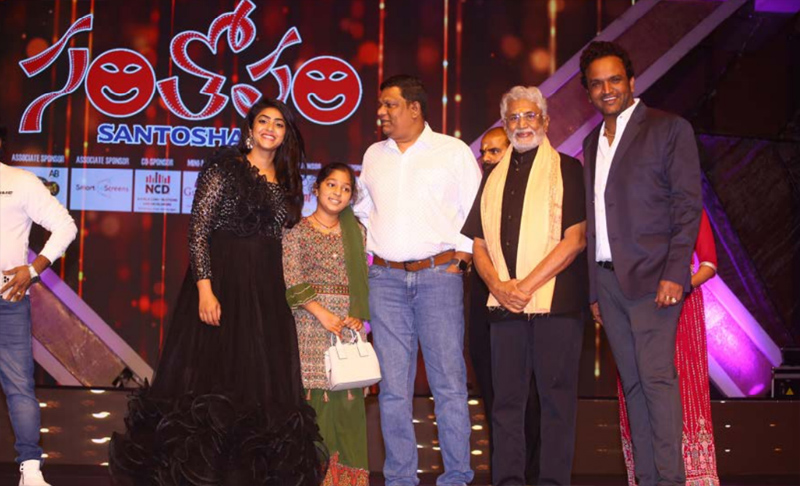 santosham-awards-2022-10.jpg