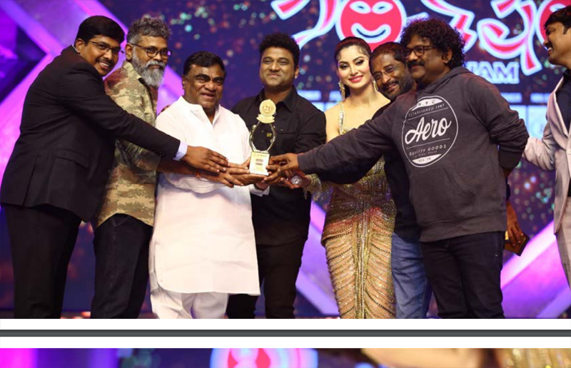 santosham-awards-2022-27.jpg