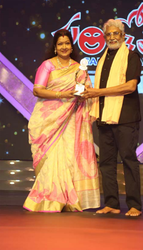 santosham-awards-2022-41.jpg