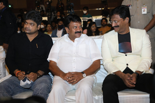 santosham-suman-tv-south-indian-film-awards-1-7.jpg