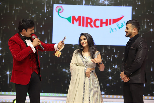santosham-suman-tv-south-indian-film-awards-3-15.jpg