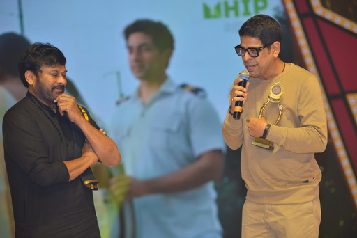 santosham-suman-tv-south-indian-film-awards-3-17.jpg