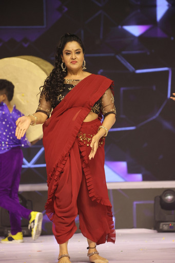 santosham-suman-tv-south-indian-film-awards-3-2.jpg