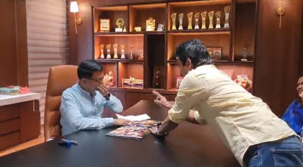 santosham-suresh-kondeti-met-goa-cm-3.jpg