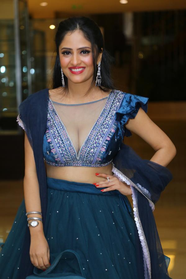 sanya-thakur-stills-6.jpg