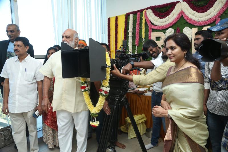 sarkaru-noukari-movie-launch-3.jpg