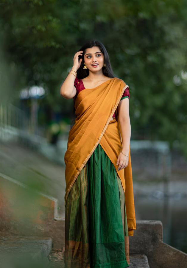 sathira-raj-stills-2.jpg