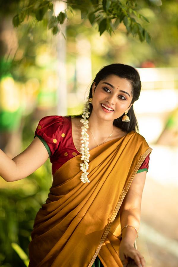 sathira-raj-stills-6.jpg