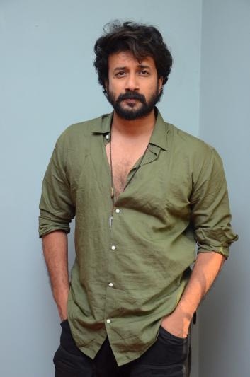 satyadev-stills-2-3.jpg