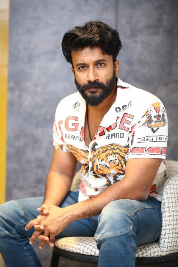 satyadev-stills-3-5.jpg