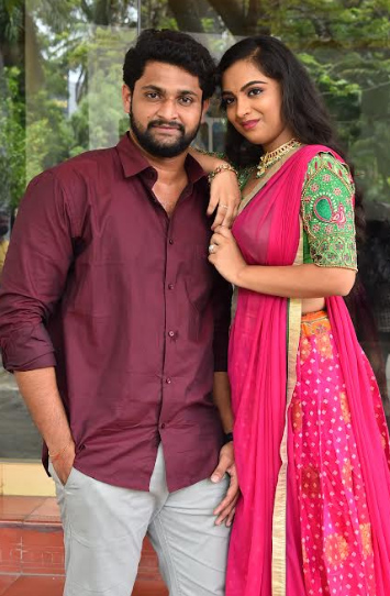 seetharamapuram-lo-oka-prema-janta-stills-4.jpg