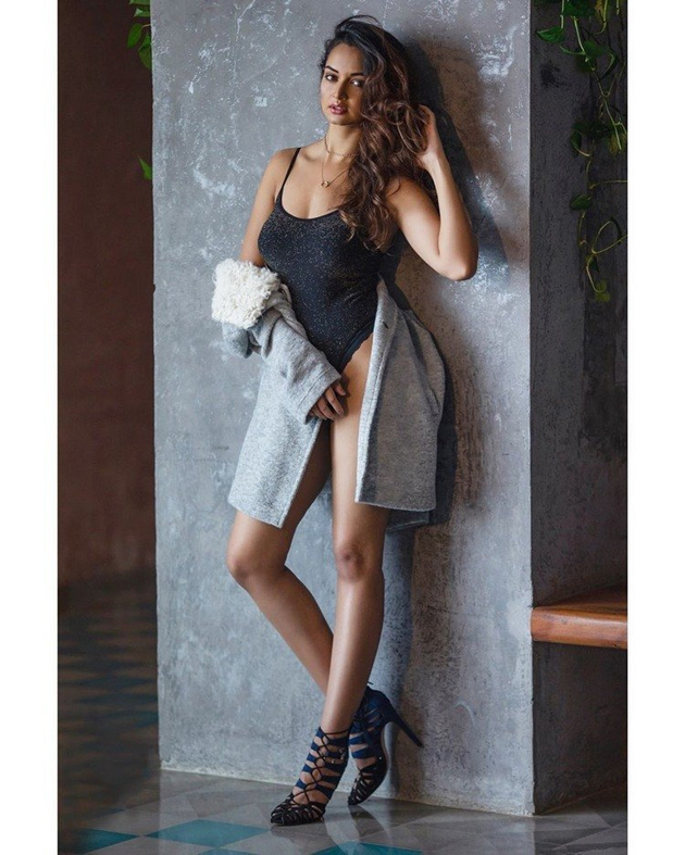 shanvi4.jpg
