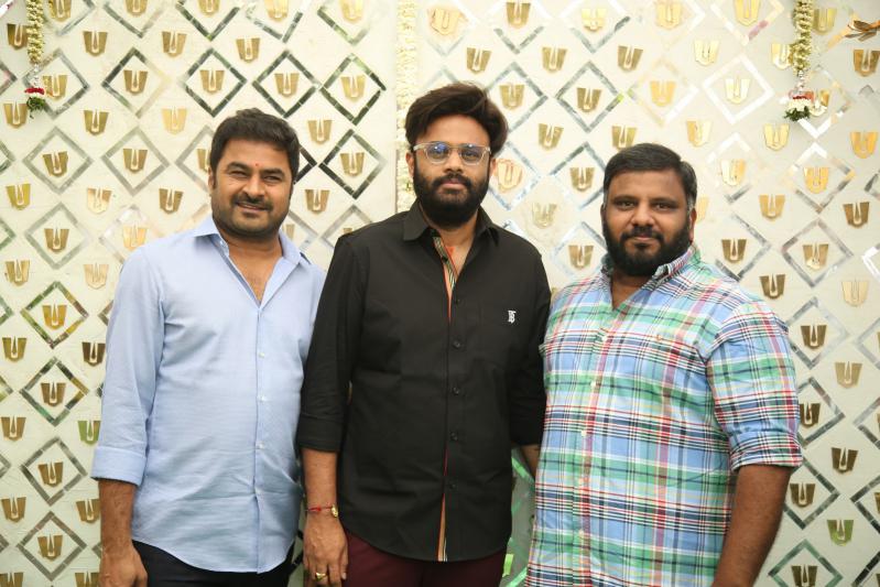 sharwanand-rakshita-reddy-engagement-10.jpg