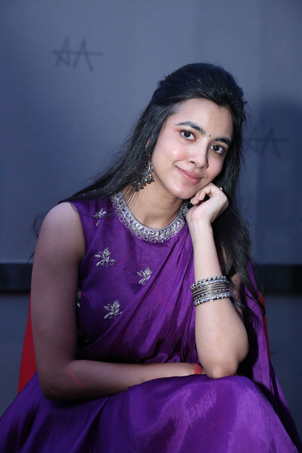 shivani-nagaram-stills-10.jpg