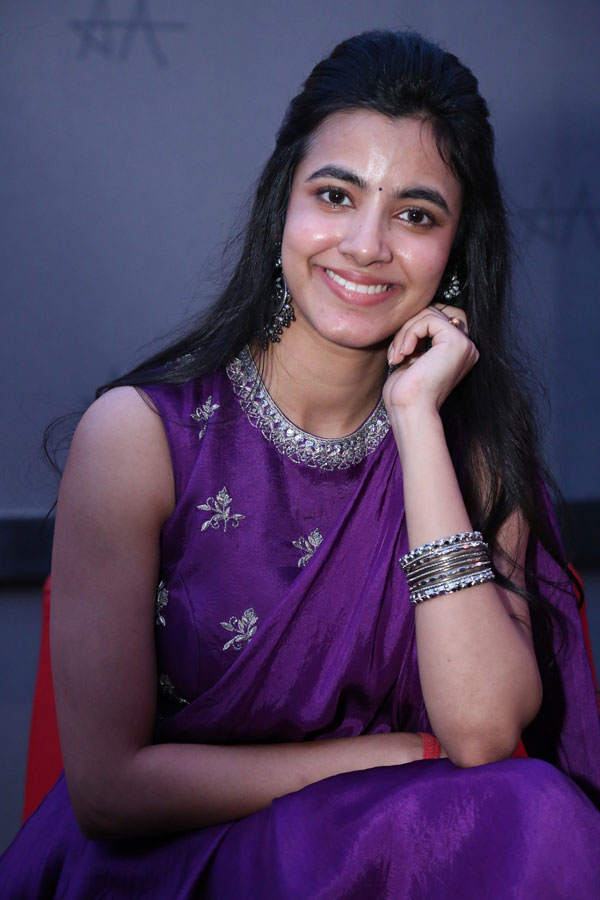 shivani-nagaram-stills-12.jpg