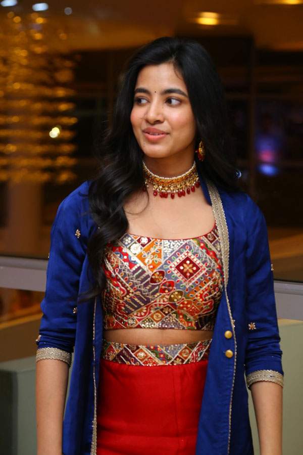 shivani-nagaram-stills-2-5.jpg