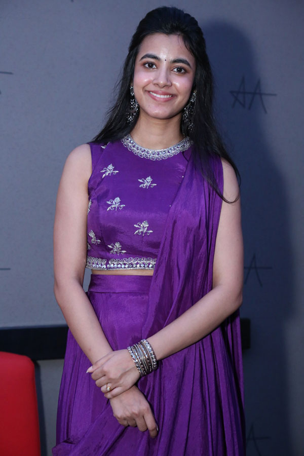 shivani-nagaram-stills-7.jpg