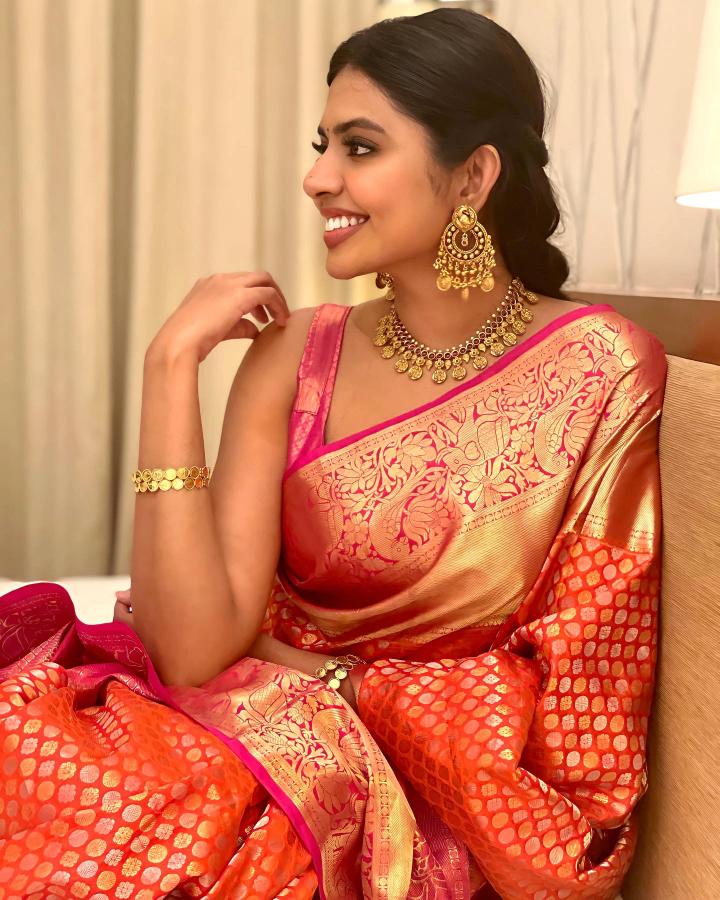 shivani-rajashekar-deepavali-pics-5.jpg