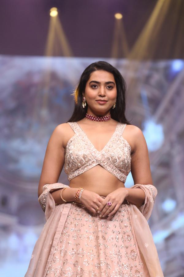 shivathmika-rajasekhar-stills-5.jpg
