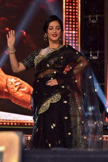 shruti-haasan-stills-4.jpg
