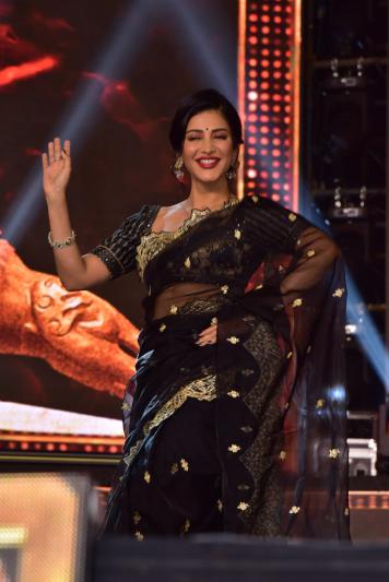 shruti-haasan-stills-5.jpg