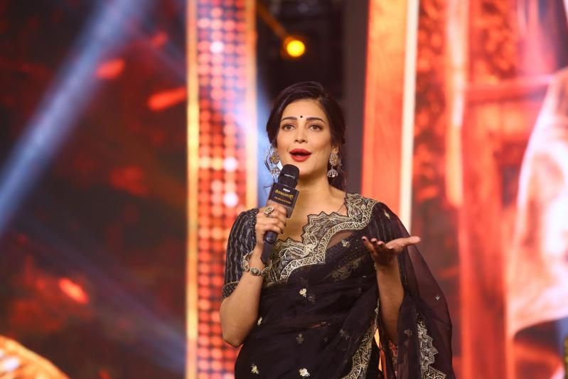 shruti-haasan-stills-9.jpg