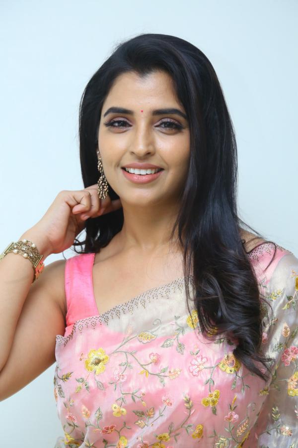 shyamala-stills-3.jpg
