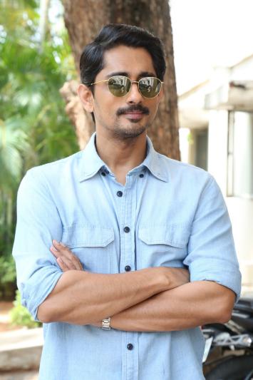 siddharth-stills-13.jpg