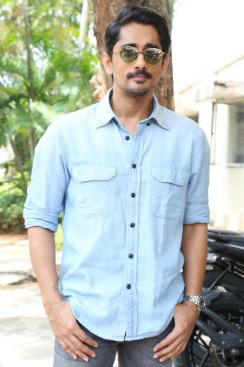 siddharth-stills-14.jpg