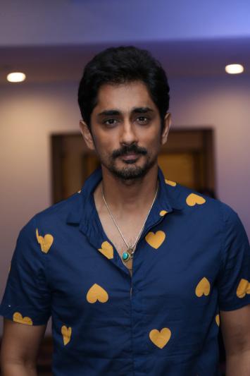 siddharth-stills-2-2.jpg