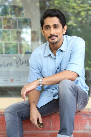 siddharth-stills-3.jpg
