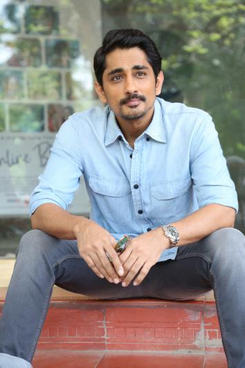 siddharth-stills-4.jpg