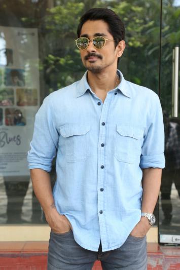 siddharth-stills-9.jpg