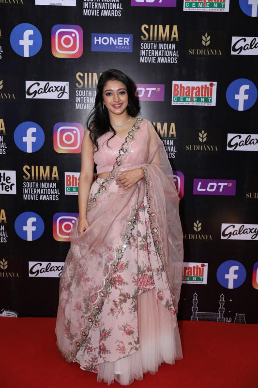 siima-awards-2021-awards-red-carpet-10.jpg
